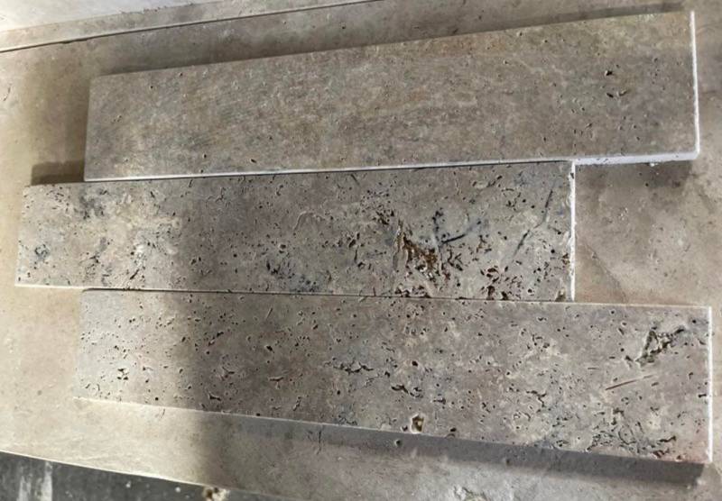 PLINTHES TRAVERTIN PROCHE D'AVIGNON